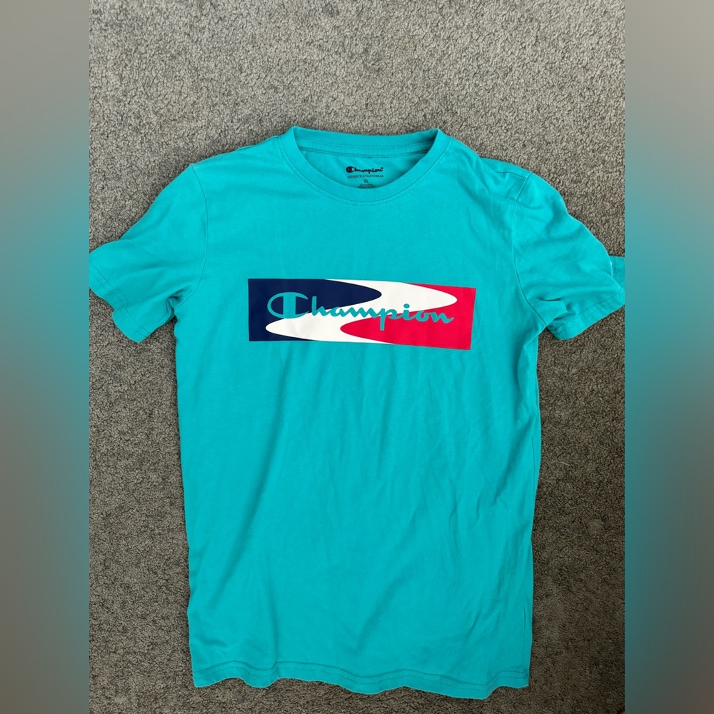 Champion boys T-shirt, size XL